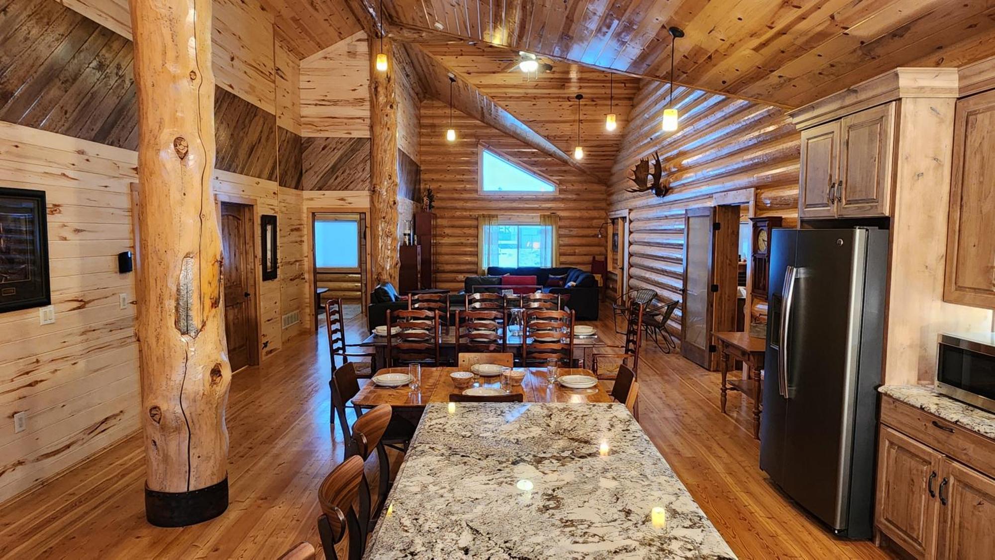 Beargrass Lodging & Rv Resort Hungry Horse Exterior photo