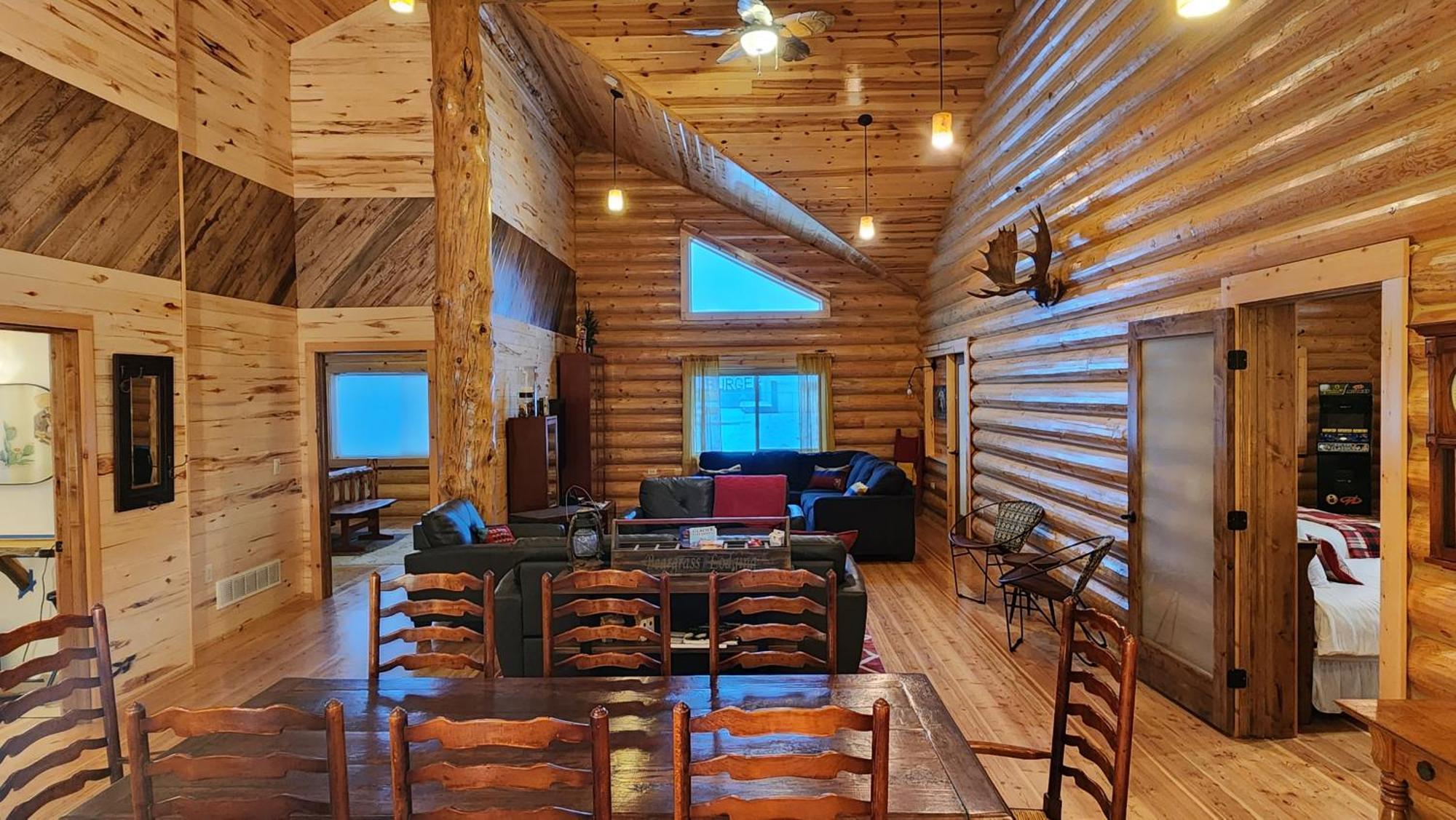 Beargrass Lodging & Rv Resort Hungry Horse Exterior photo