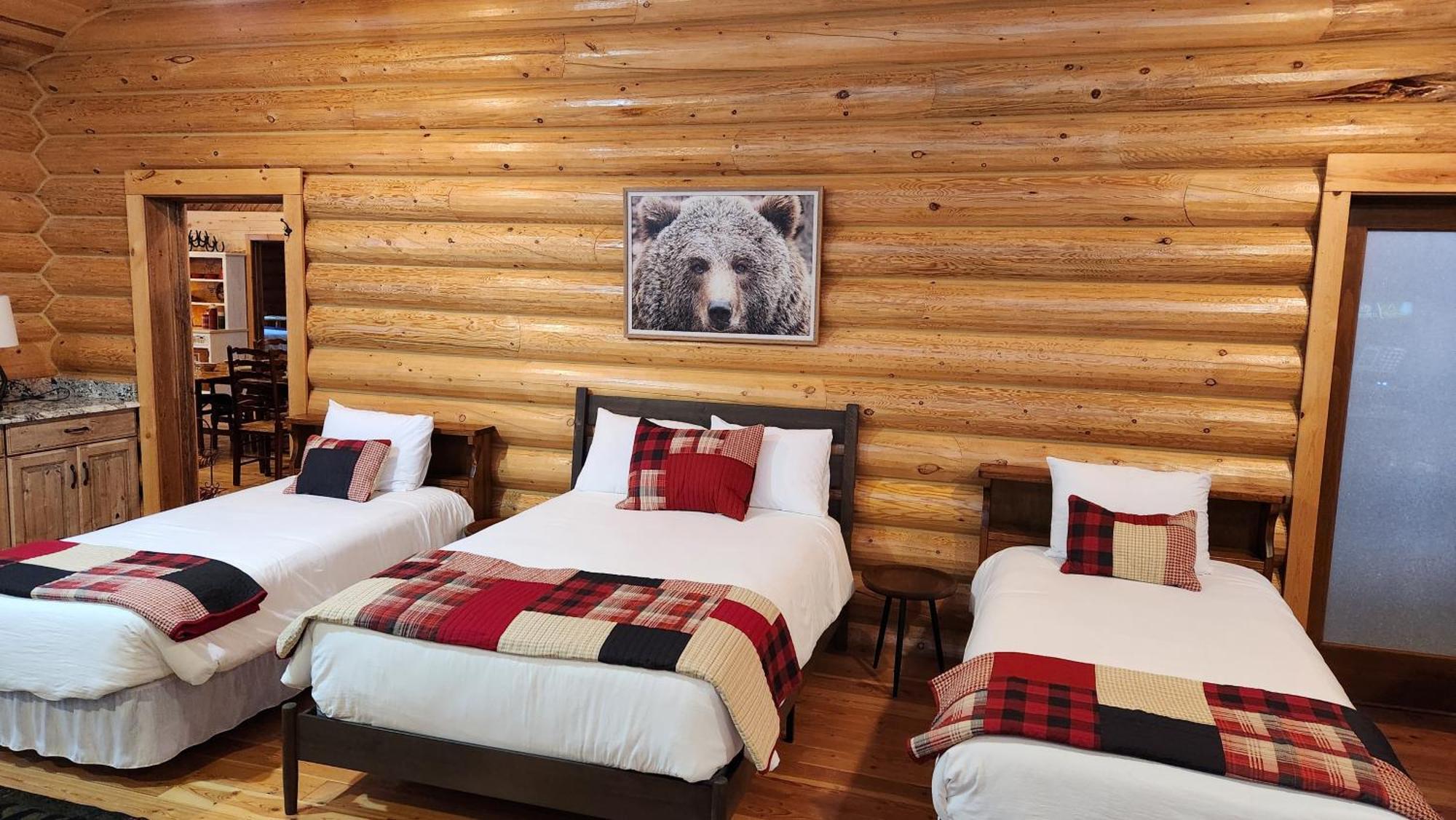 Beargrass Lodging & Rv Resort Hungry Horse Exterior photo