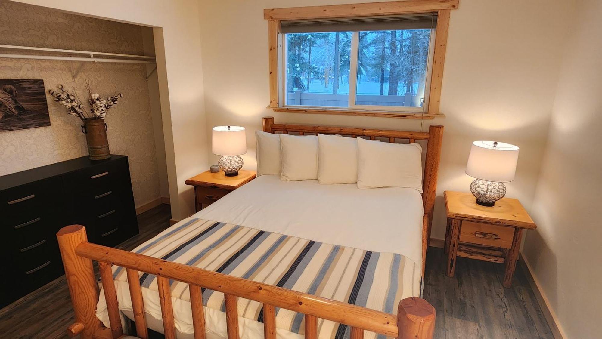 Beargrass Lodging & Rv Resort Hungry Horse Exterior photo